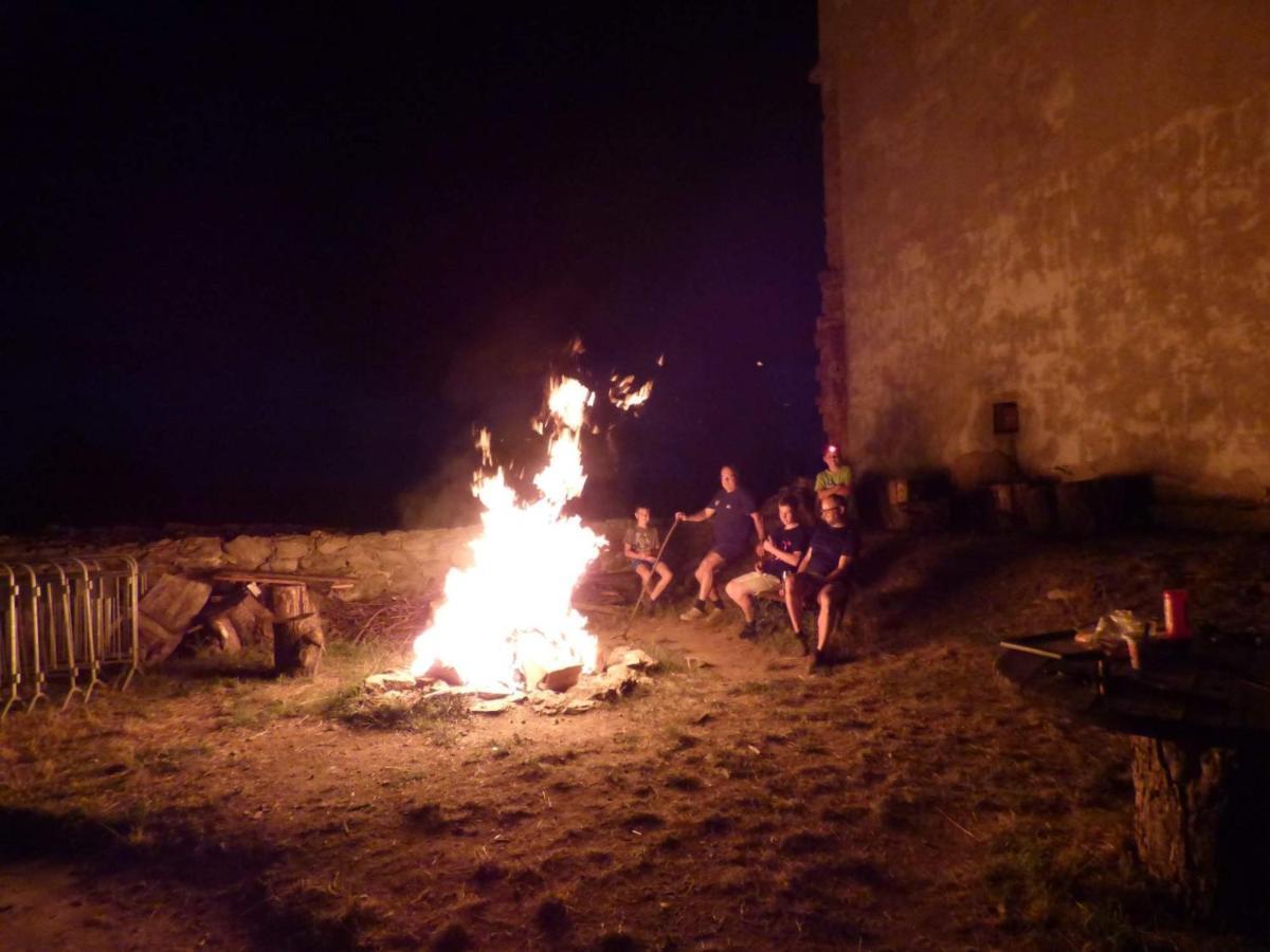 Penzion Hrad Doubravka Cieplice Zewnętrze zdjęcie