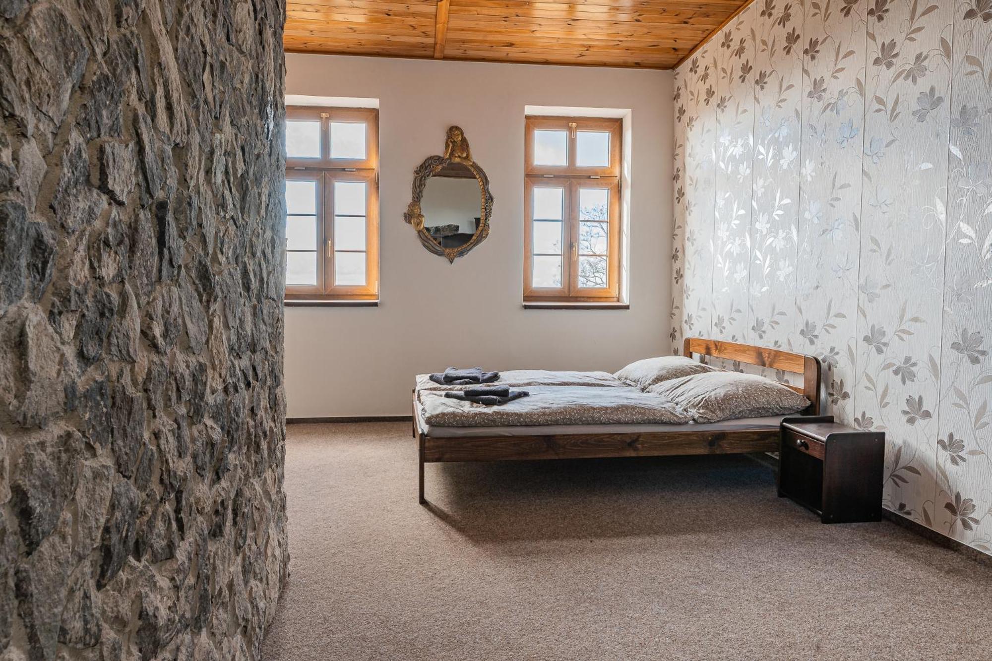 Penzion Hrad Doubravka Cieplice Zewnętrze zdjęcie